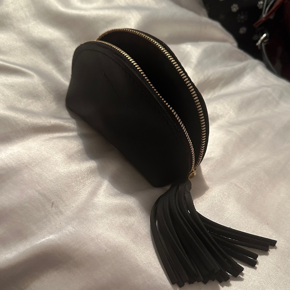 Portland Leather Goods smooth black taco pouch